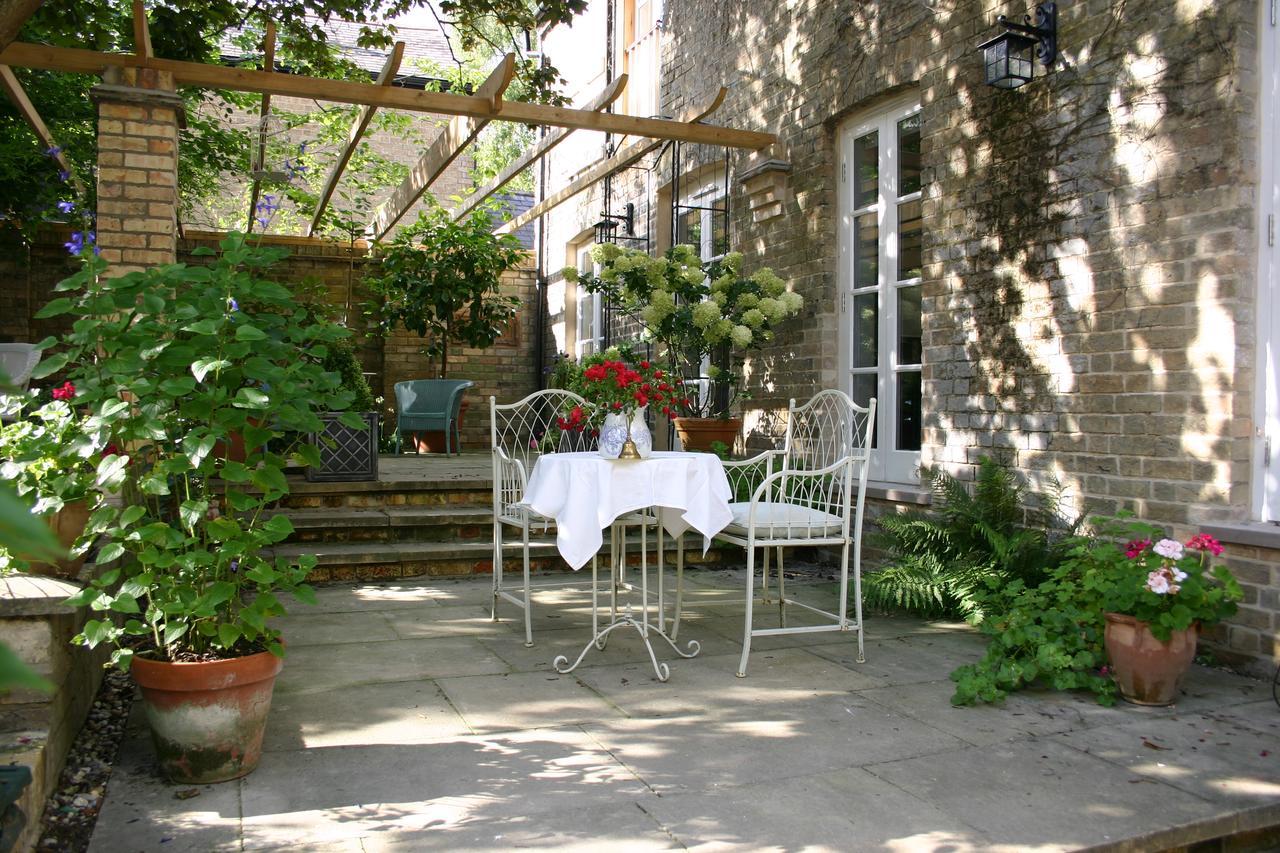 The Domek Ashwell Exterior photo